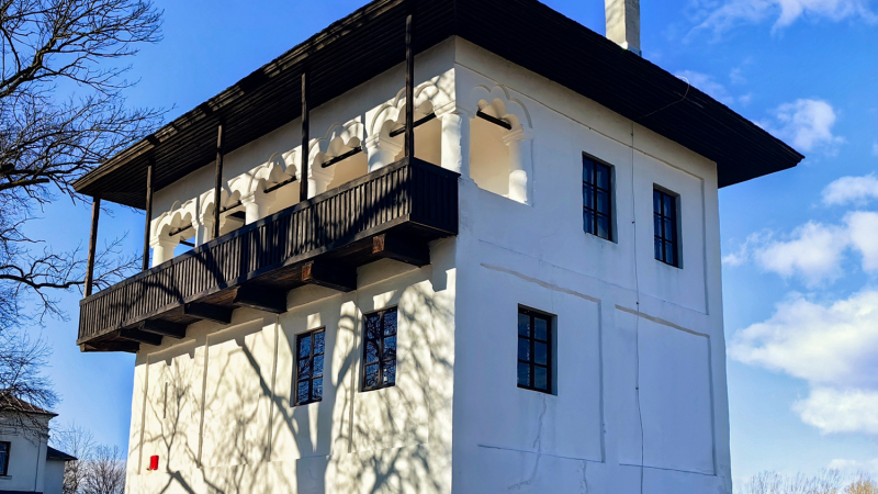 Cula Izvoranu-Geblescu Cula Izvoranu-Geblescu